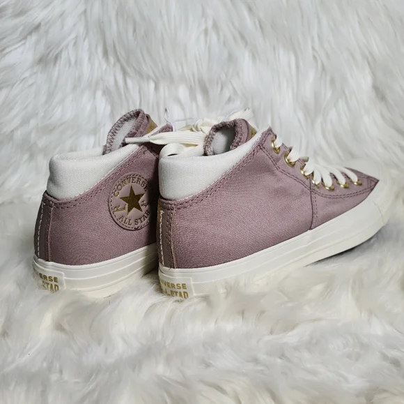Converse Chuck Taylor All Star High Top Plum 7 Women / 5 Men NWOB - Picture 3 of 7